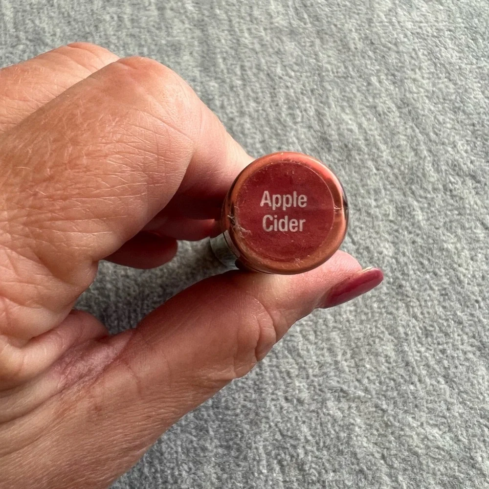 SeneGence lipsense by